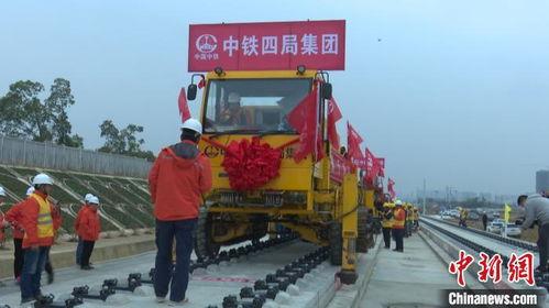 国产铺轨机视频大全,视频大全中的创新与实力